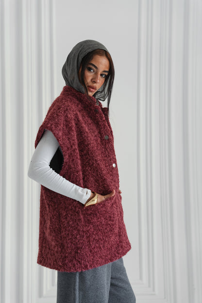 Fluffy Wool Vest -Dark Berry