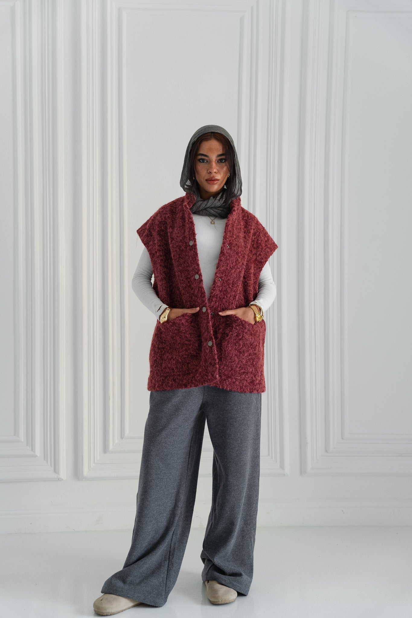 Fluffy Wool Vest -Dark Berry